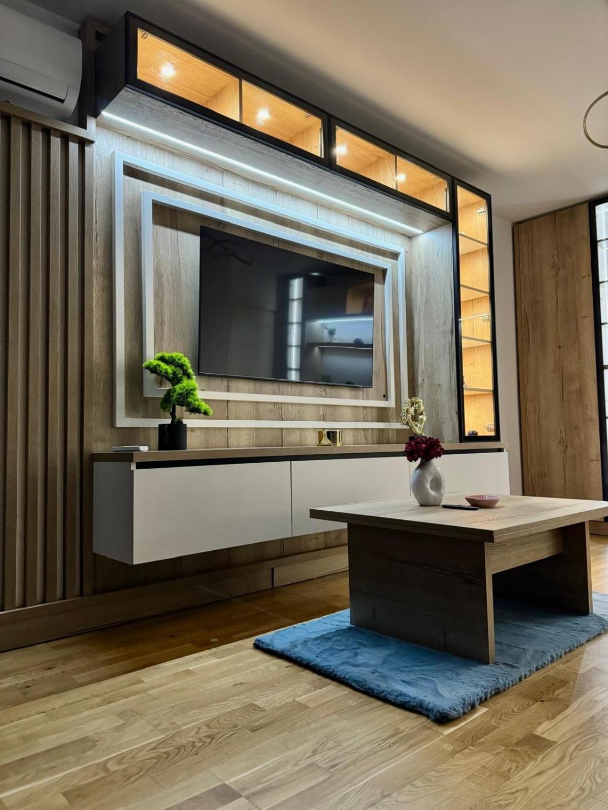 Luxury Blue Apartment Iasi Exterior photo